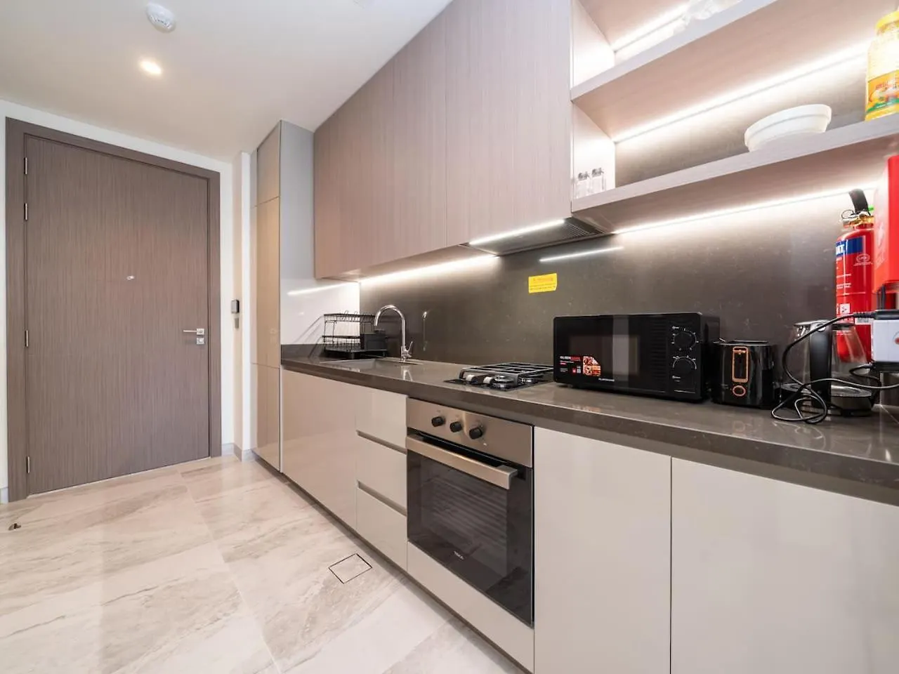 Stunning Studio With Full Burj Khalifa View Dubai Apartment