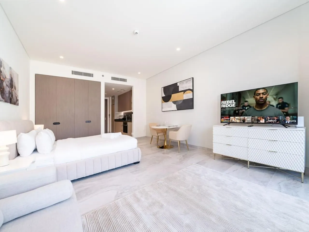 Stunning Studio With Full Burj Khalifa View Dubai